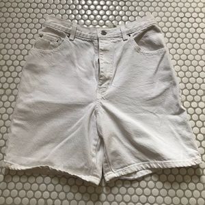 Vintage High Waisted White Denim Shorts 9